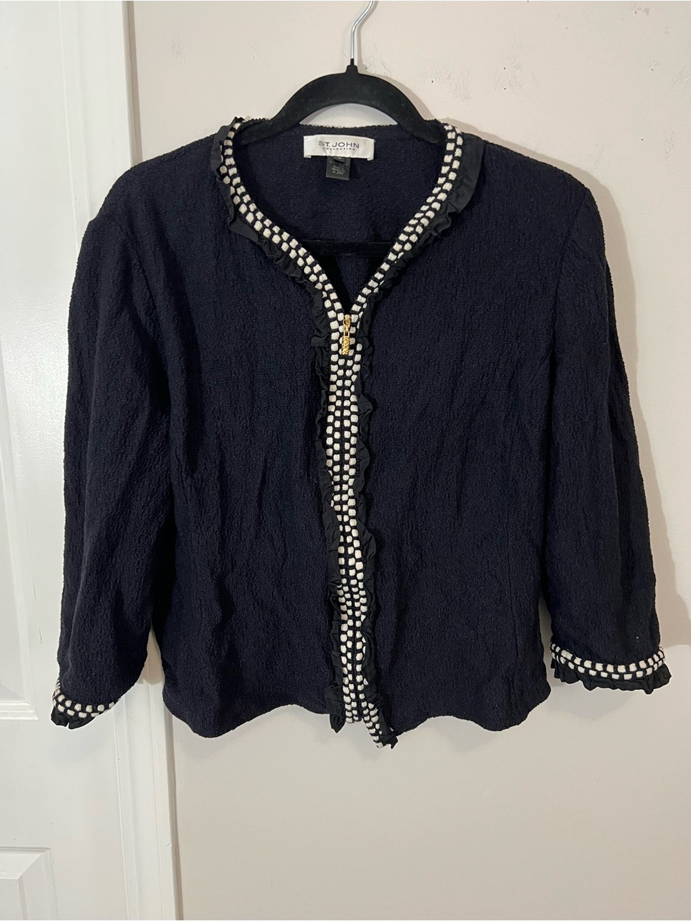 St. John Black Knit Cropped Jacket with Contrast Trim,12